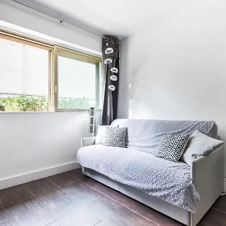 Artois Studio Apartment *