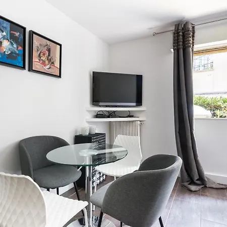 Artois Studio Apartment